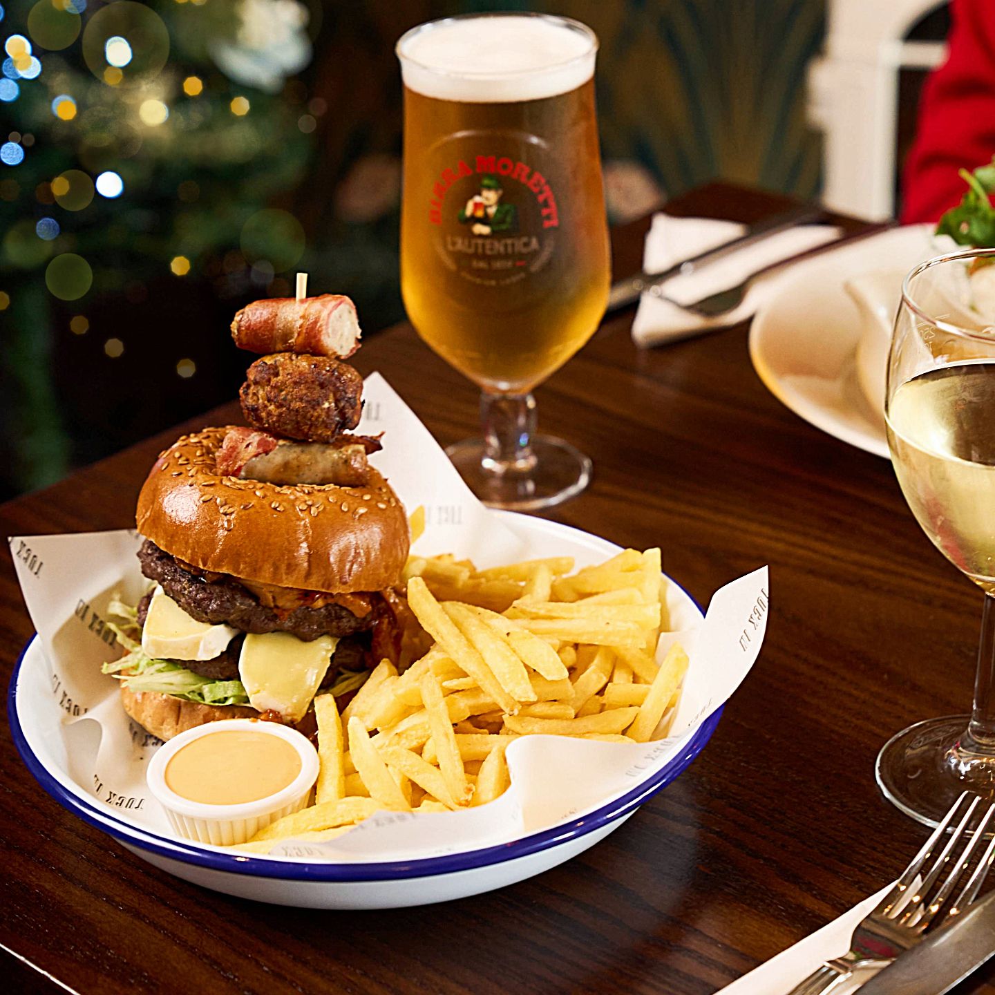 Festive Lunch & Dinner at The Kings Chamber Thorne in Doncaster